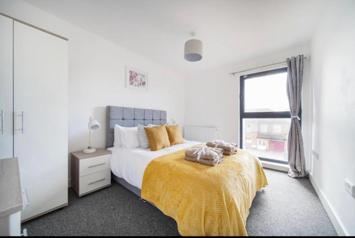 Two Bedrooms, Two Bath, Up To 3 Beds 1 Sofa - Slough Windsor Legoland 외부 사진
