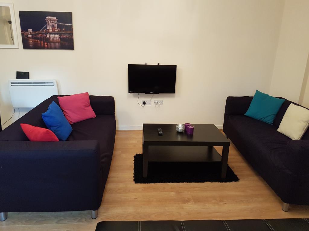 Two Bedrooms, Two Bath, Up To 3 Beds 1 Sofa - Slough Windsor Legoland 외부 사진